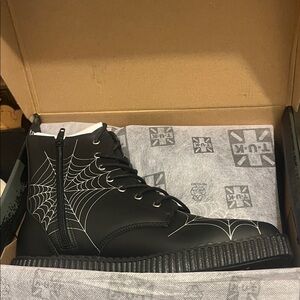 T.U.K Black Spider Web Boat Shoes